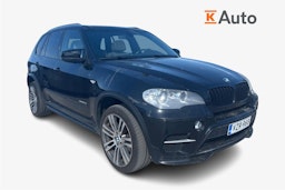 musta BMW X5 2011 kuva 1.