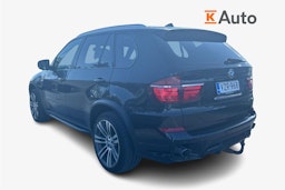musta BMW X5 2011 kuva 2.
