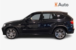 musta BMW X5 2011 kuva 5.