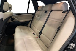 musta BMW X5 2011 kuva 8.