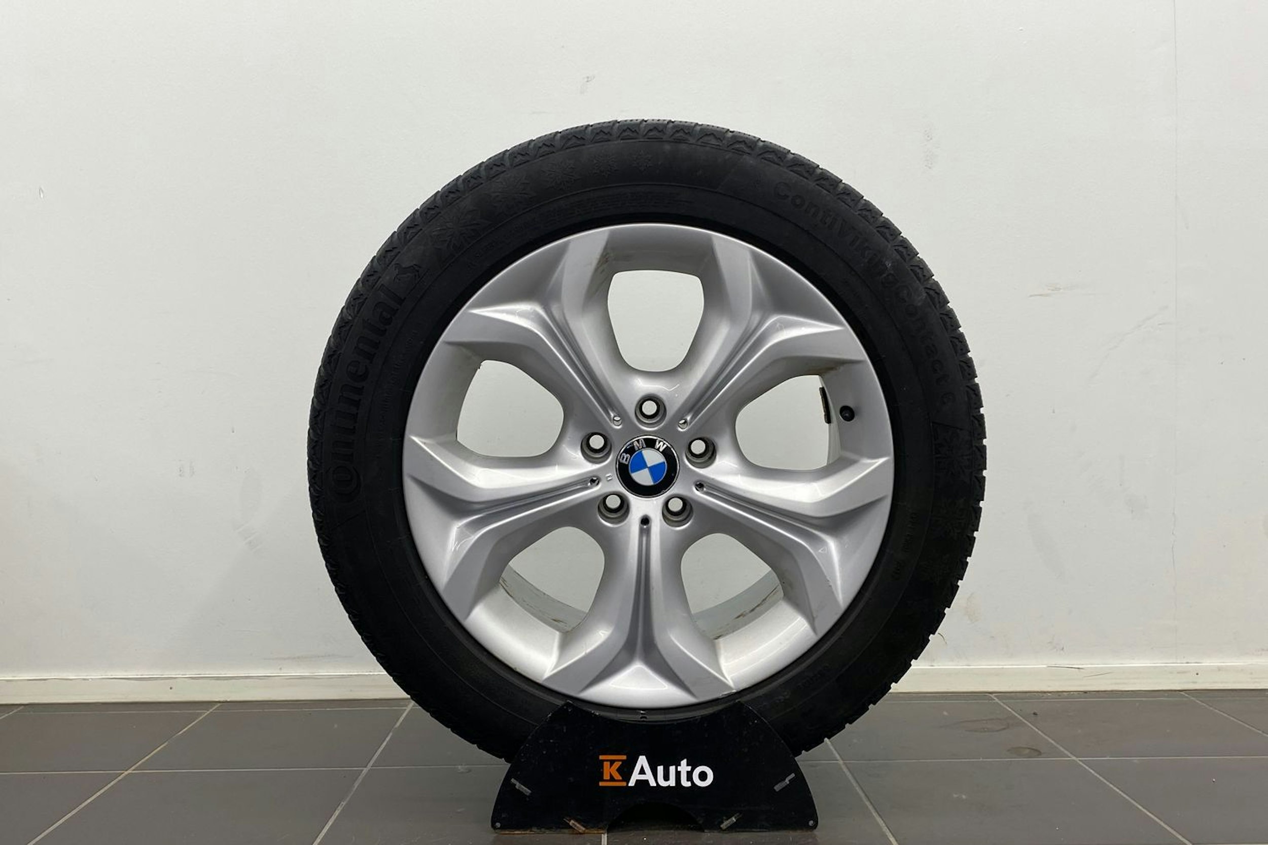 musta BMW X5 2011 kuva 10.