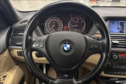 Musta BMW X5 2012 kuva 11.