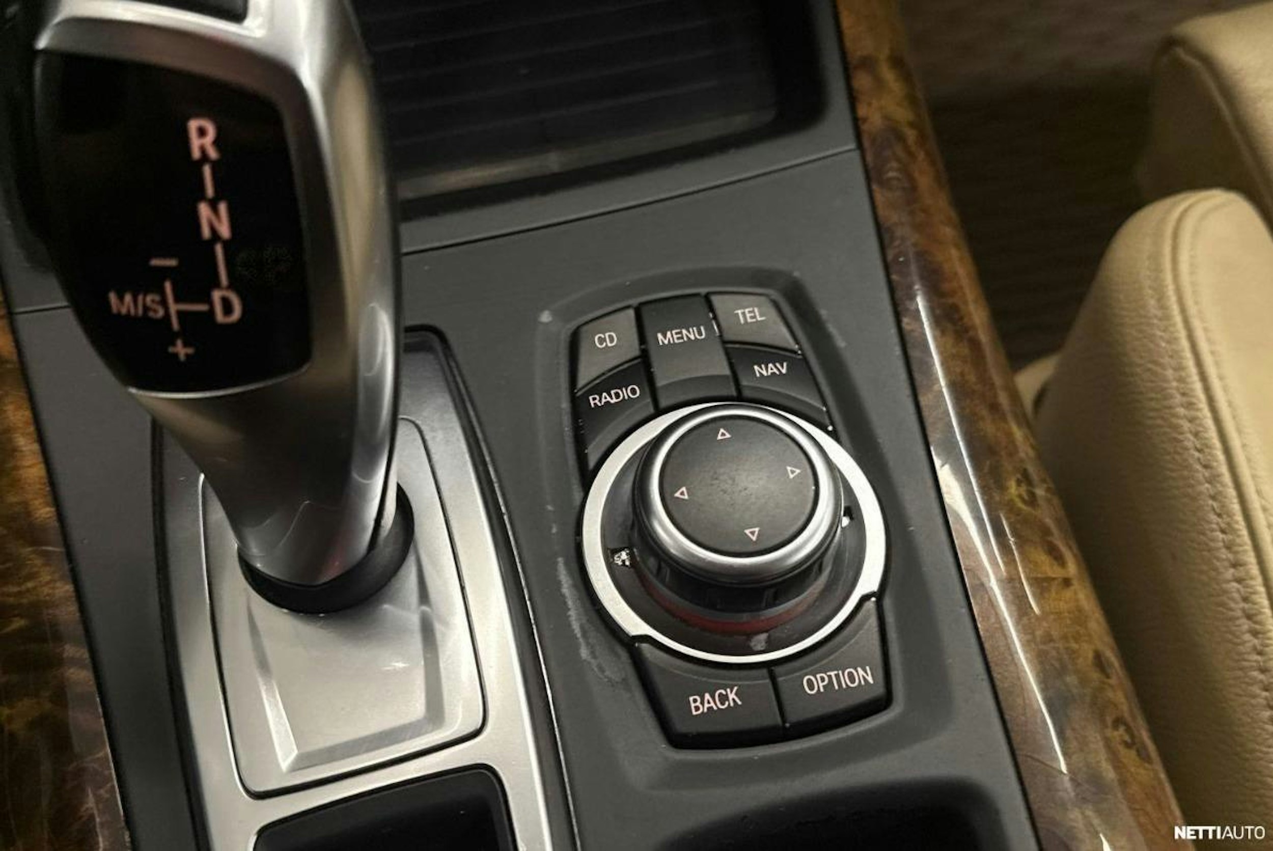 Musta BMW X5 2012 kuva 17.