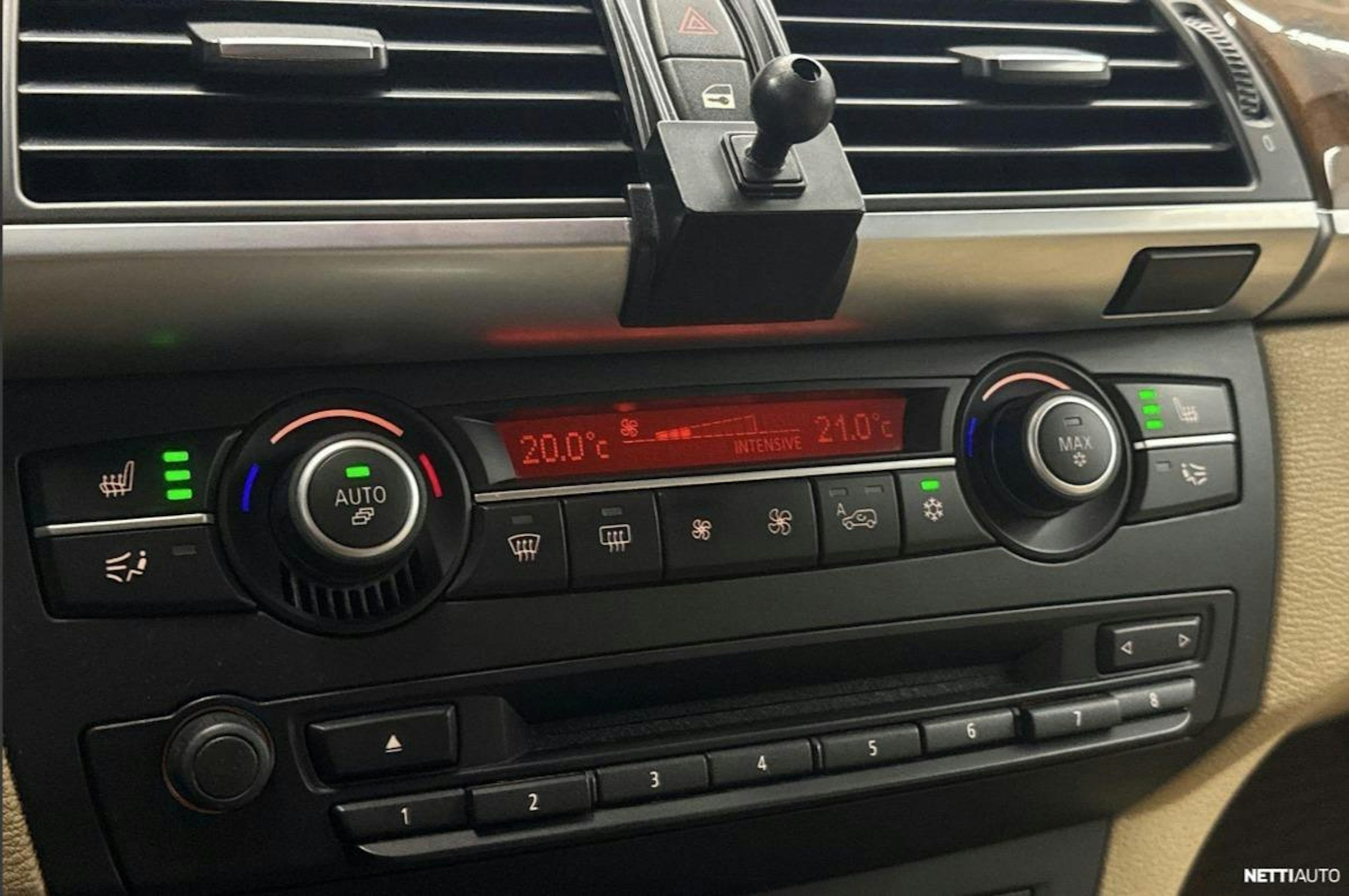 Musta BMW X5 2012 kuva 19.