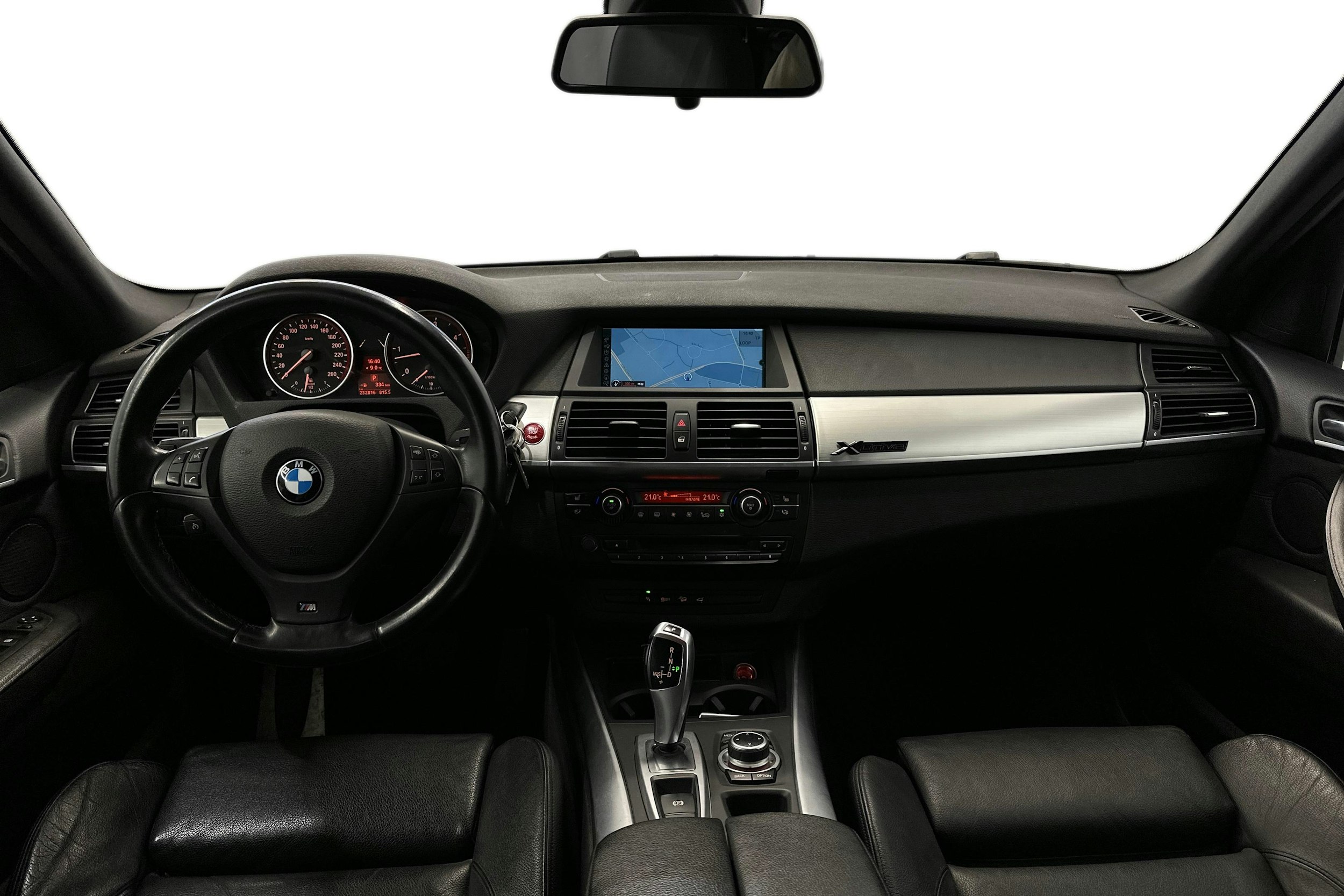 valkoinen BMW X5 2012 kuva 7.