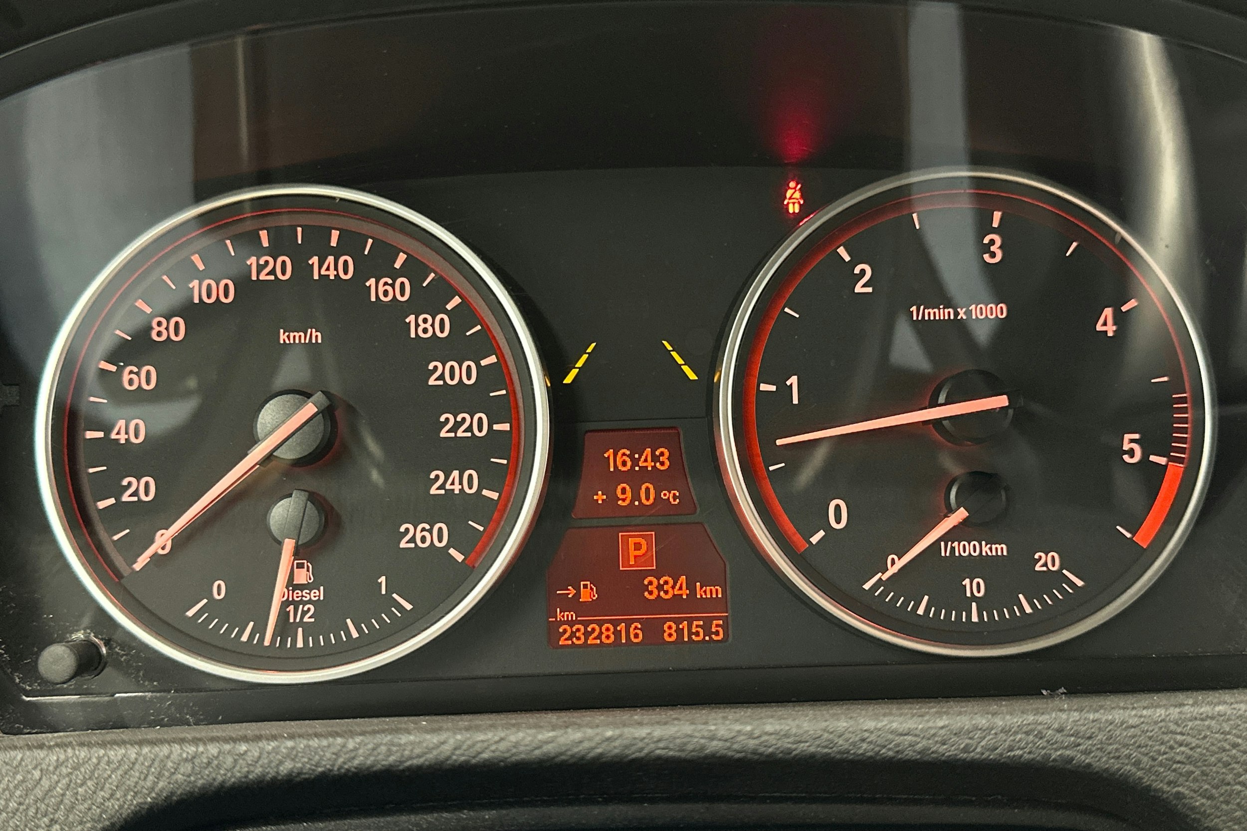 valkoinen BMW X5 2012 kuva 15.