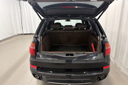 musta BMW X5 2013 kuva 17.