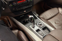 musta BMW X5 2013 kuva 27.