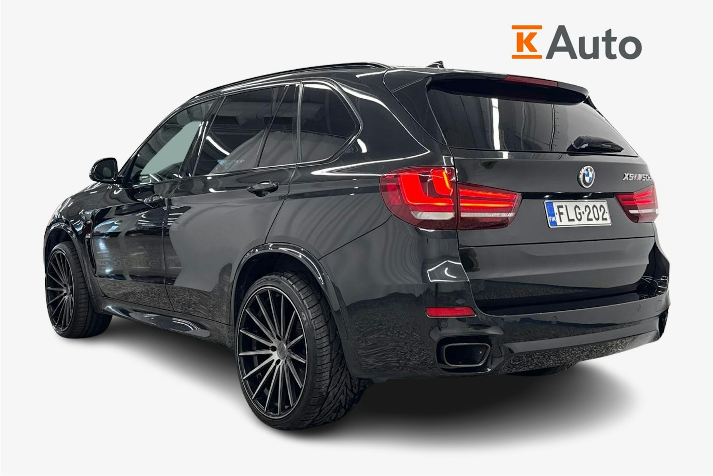 musta BMW X5 2014 kuva 2.