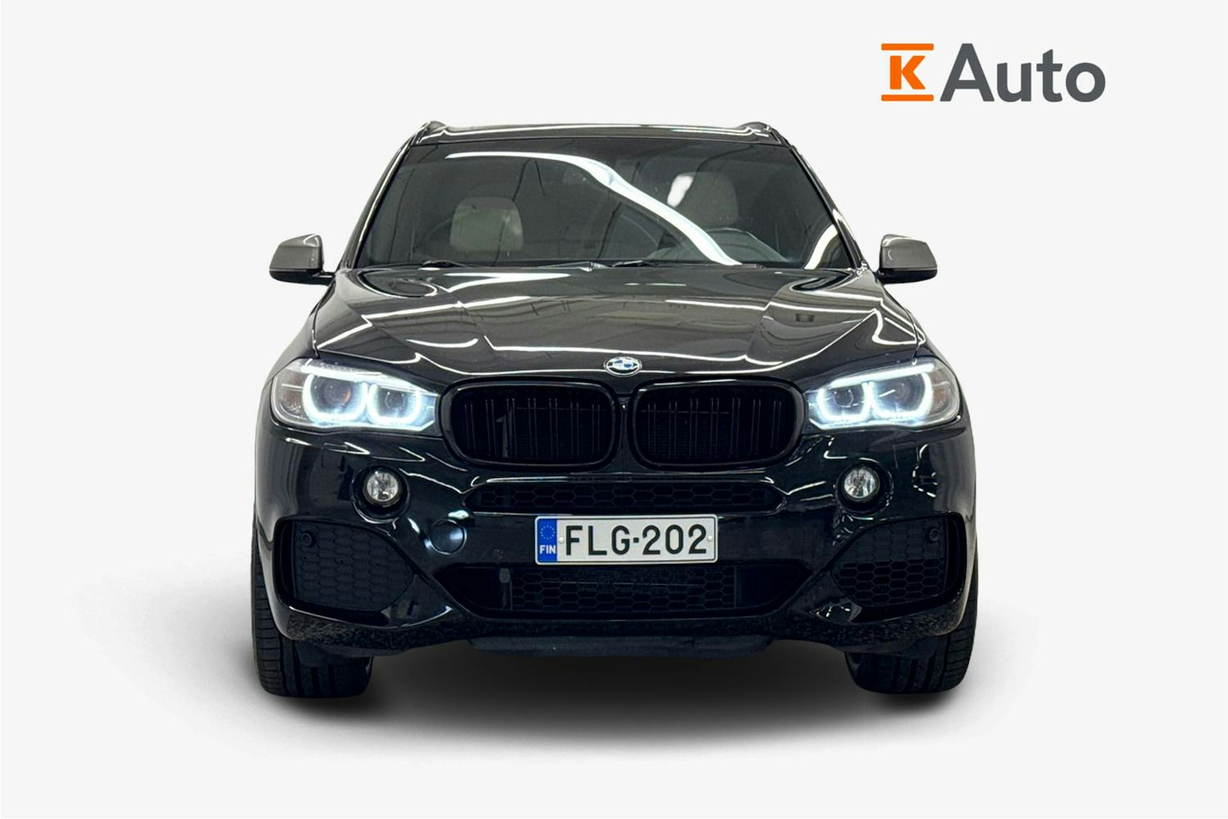 musta BMW X5 2014 kuva 5.