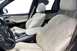 musta BMW X5 2014 kuva 11.