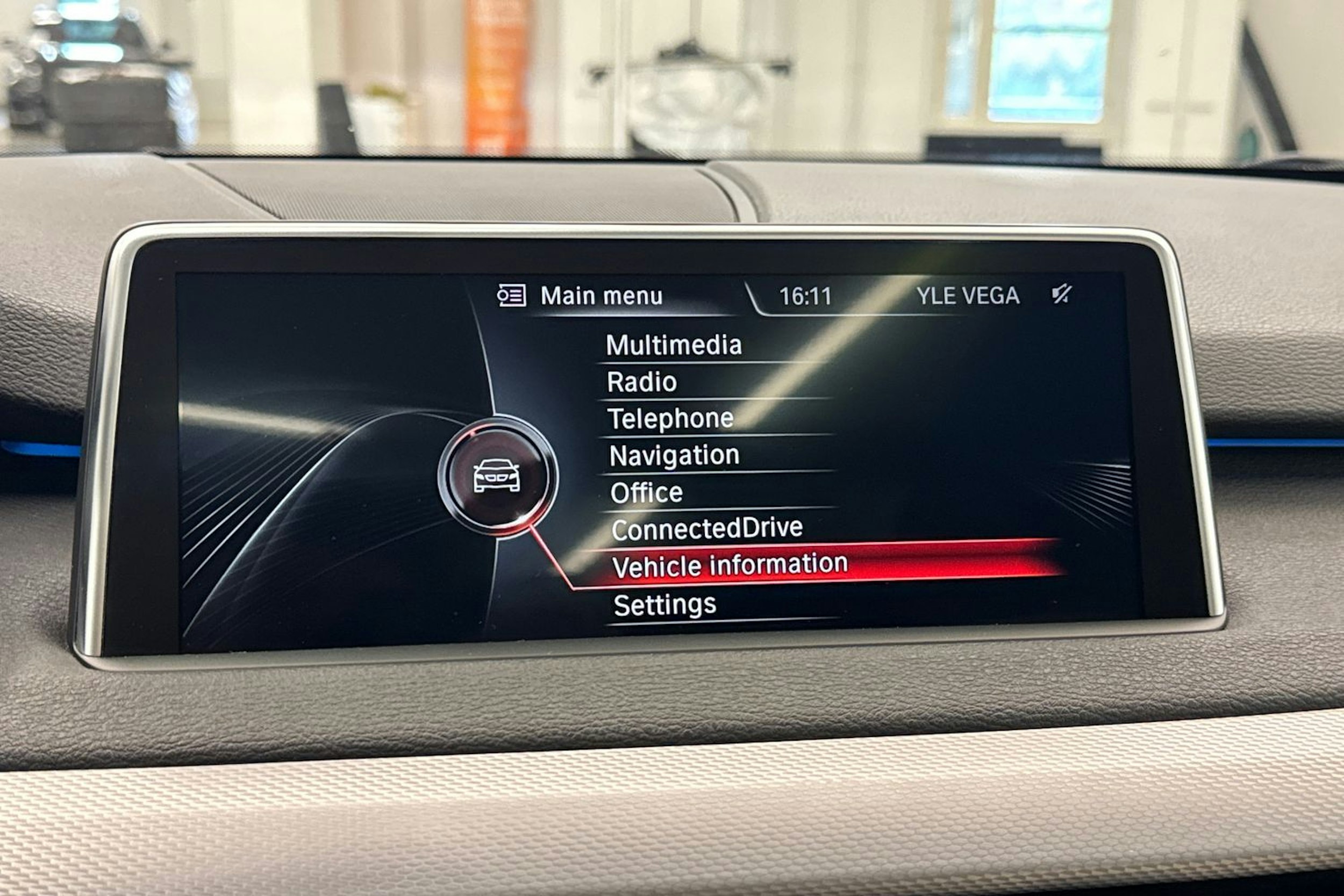 musta BMW X5 2014 kuva 21.