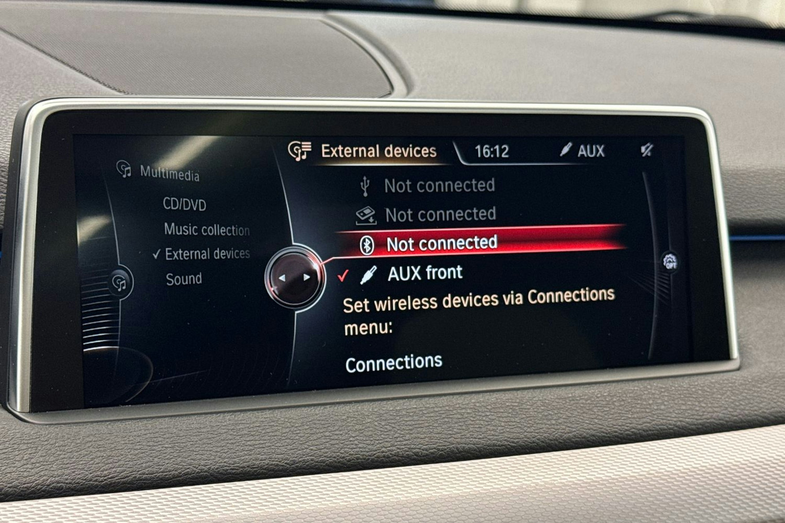 musta BMW X5 2014 kuva 23.