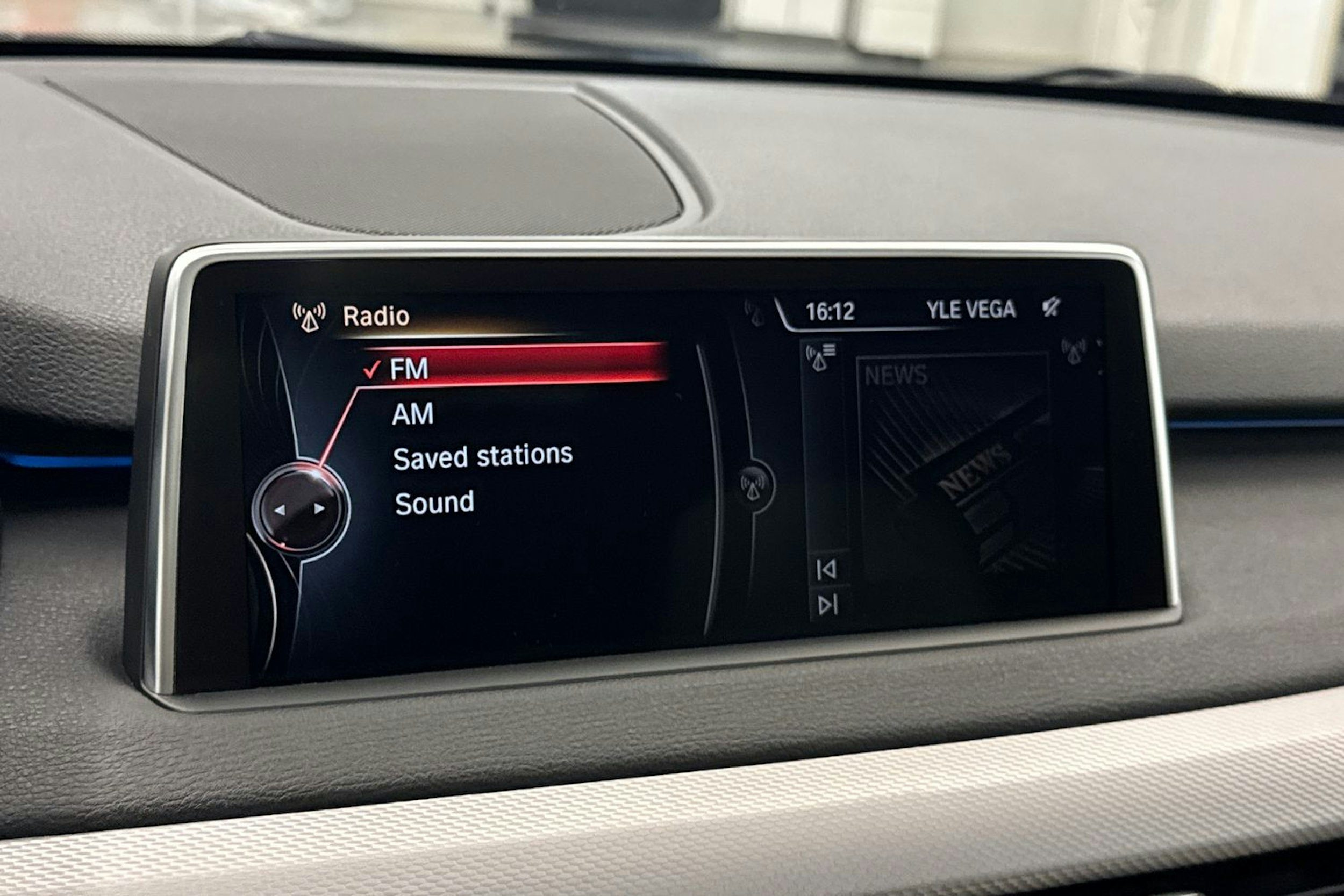 musta BMW X5 2014 kuva 24.