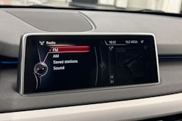 musta BMW X5 2014 kuva 24.