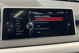 musta BMW X5 2014 kuva 28.