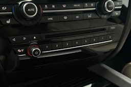 musta BMW X5 2014 kuva 32.