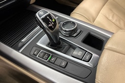 sininen BMW X5 2014 kuva 28.