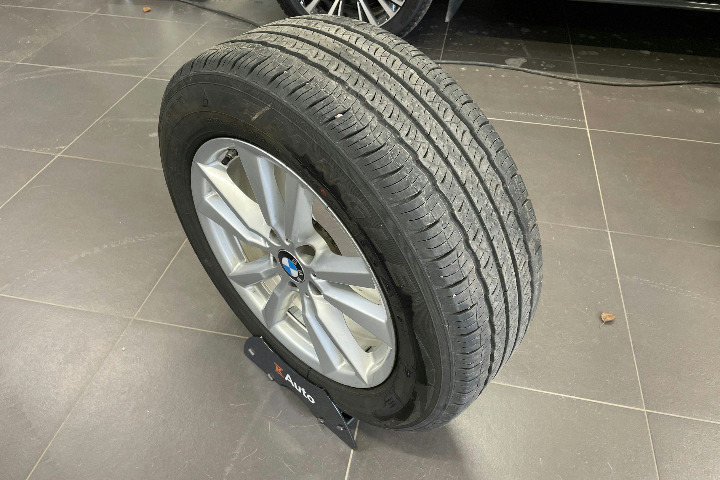 Harmaa BMW X5 2015 kuva 24.