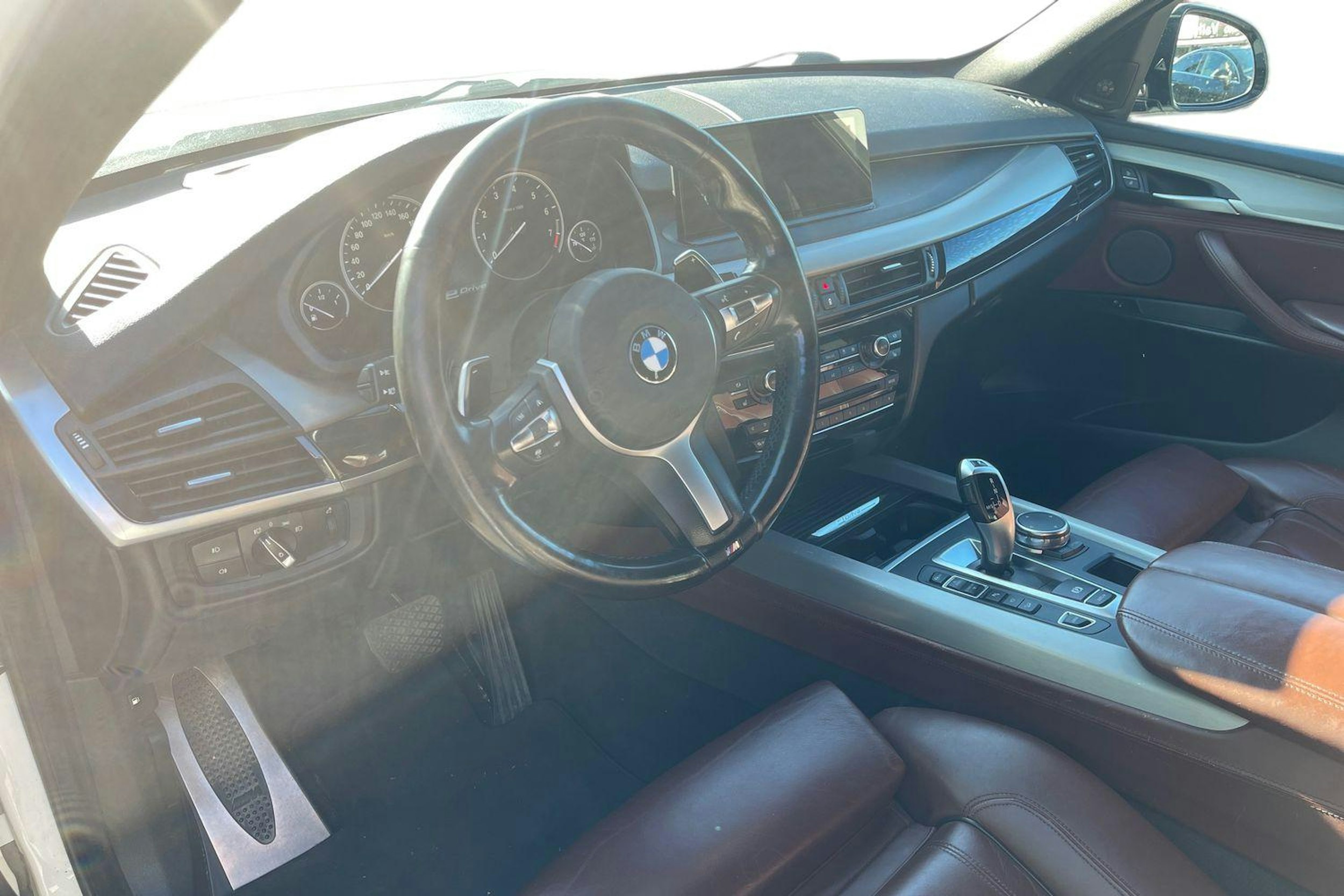 valkoinen BMW X5 2015 kuva 3.