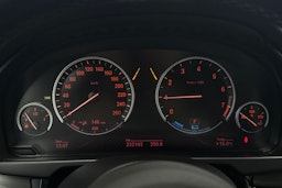 valkoinen BMW X5 2015 kuva 17.