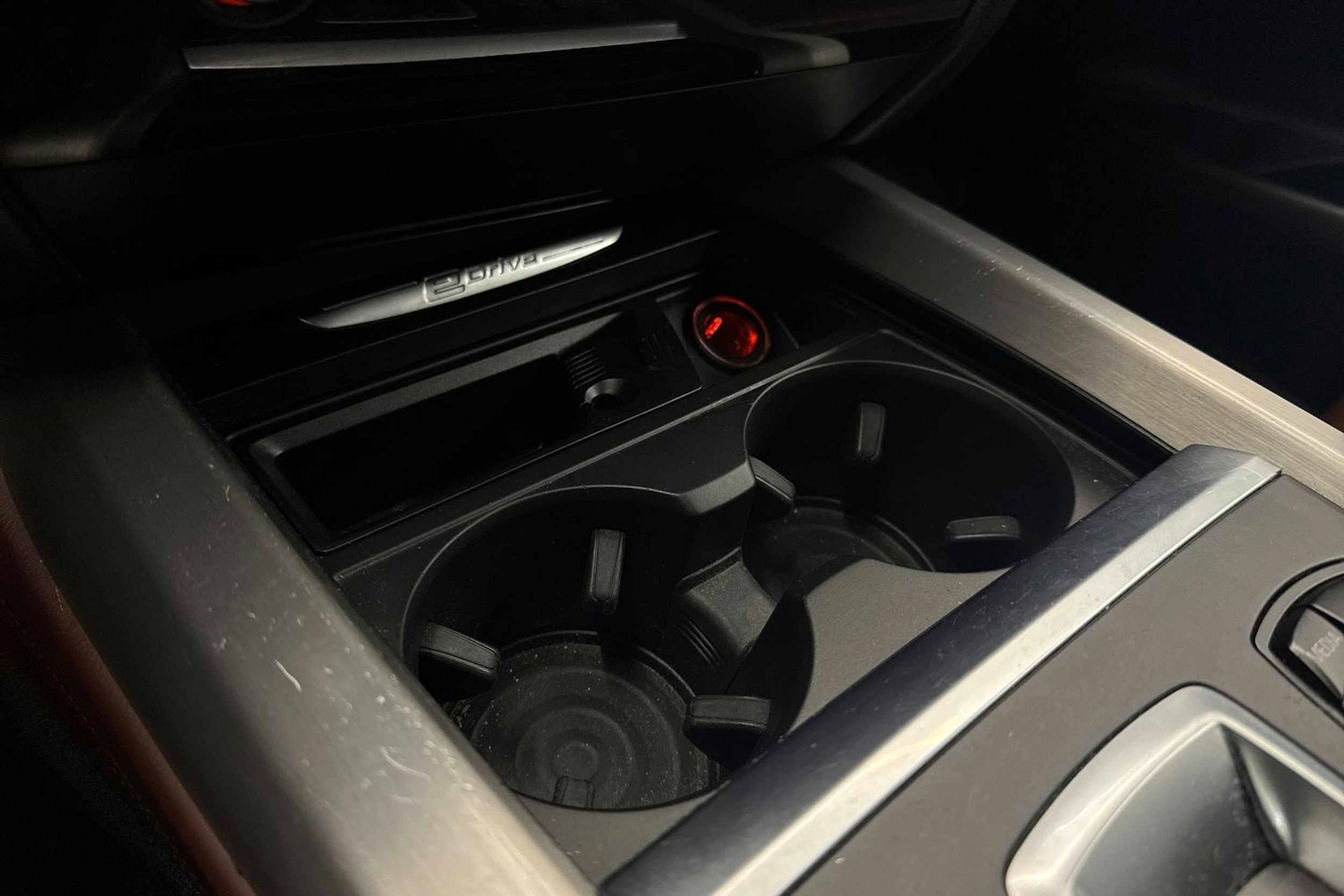 valkoinen BMW X5 2015 kuva 24.