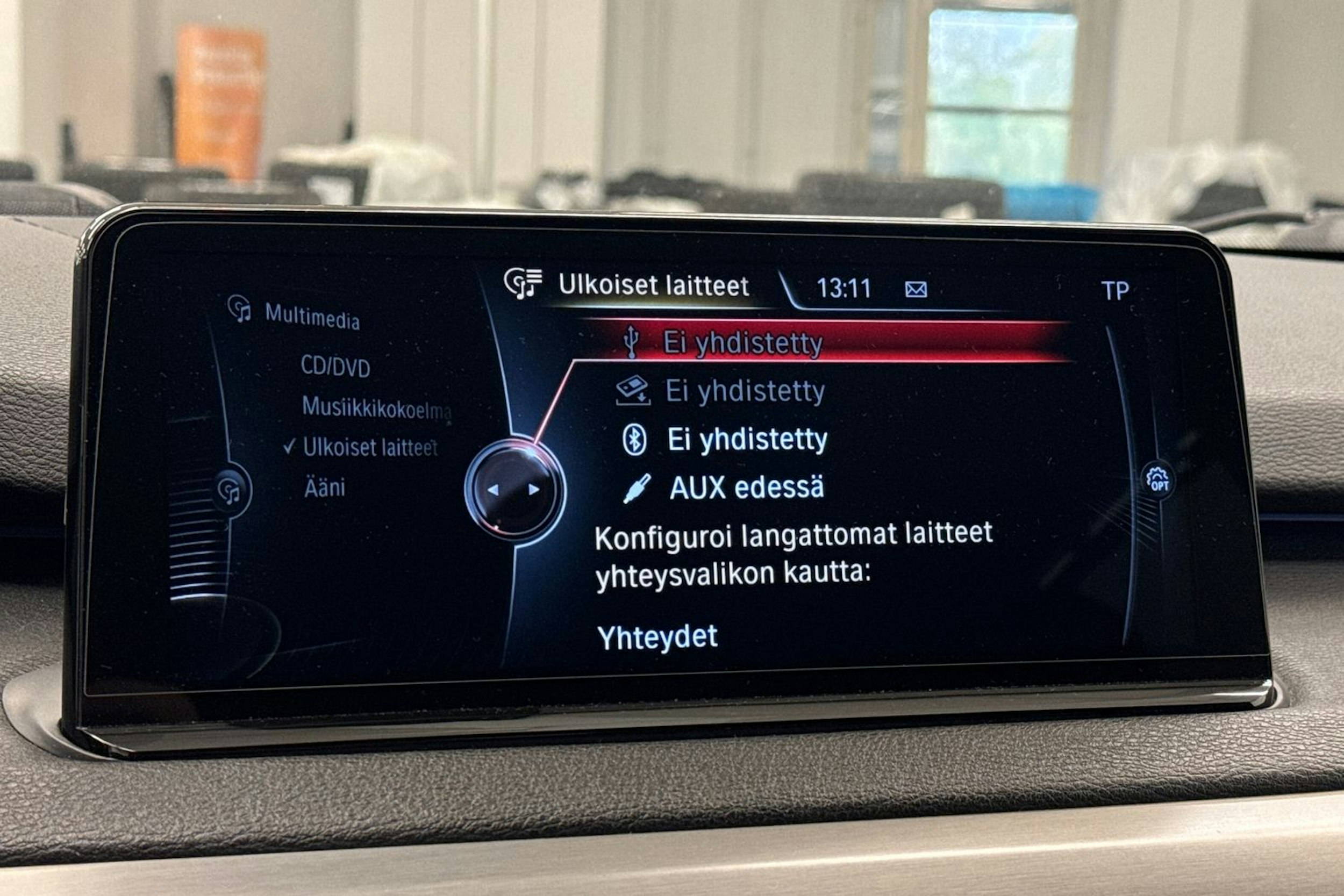 valkoinen BMW X5 2015 kuva 31.