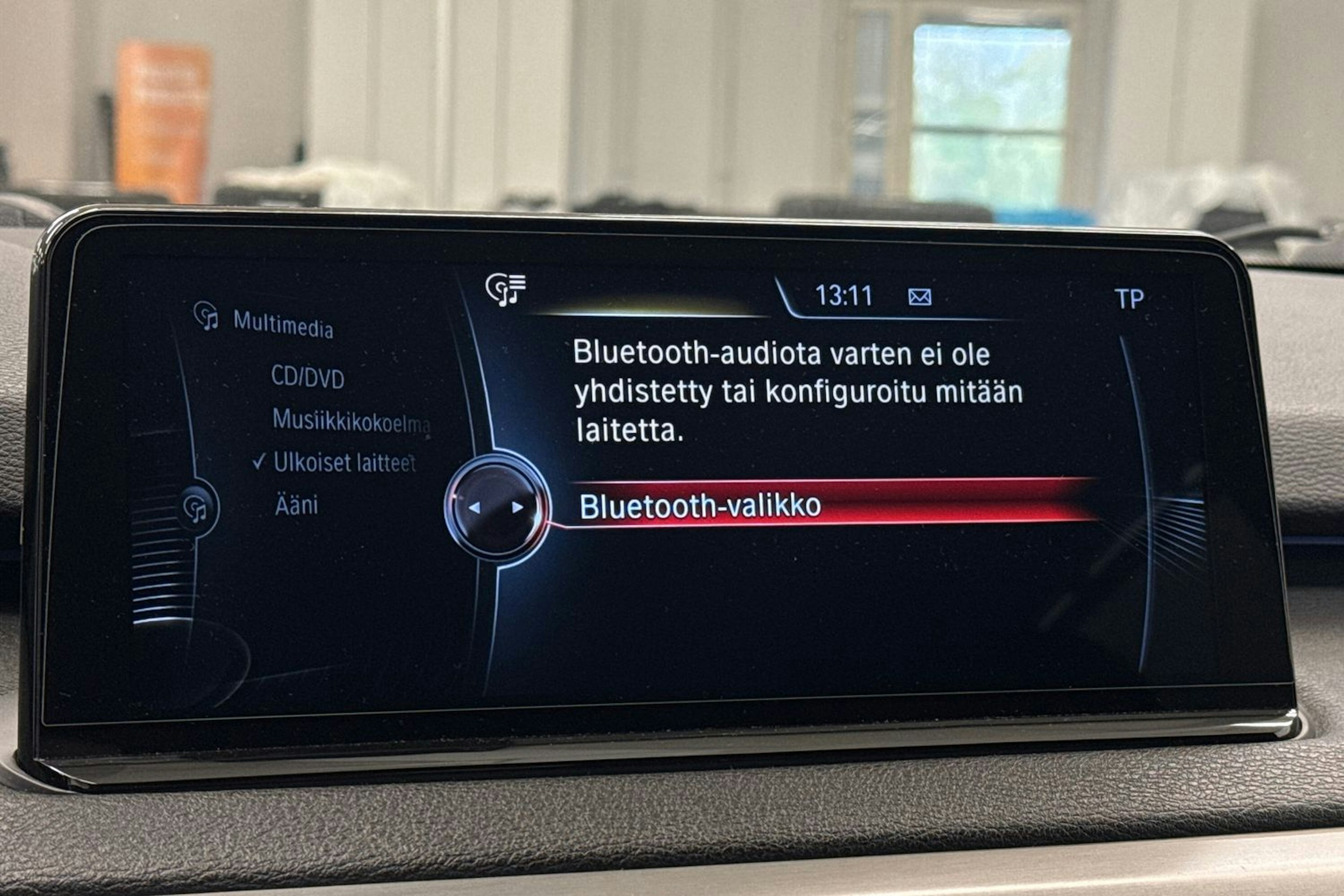 valkoinen BMW X5 2015 kuva 32.