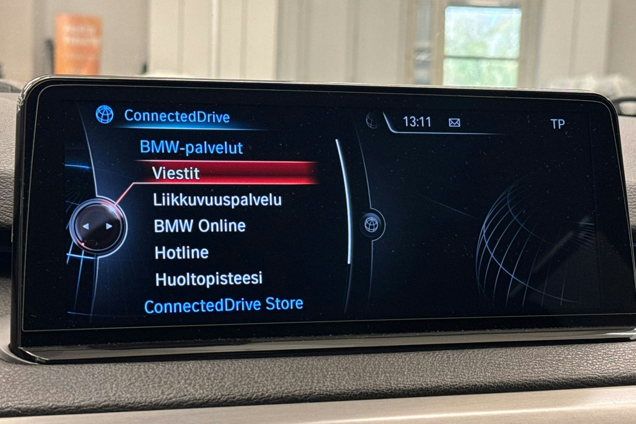 valkoinen BMW X5 2015 kuva 33.