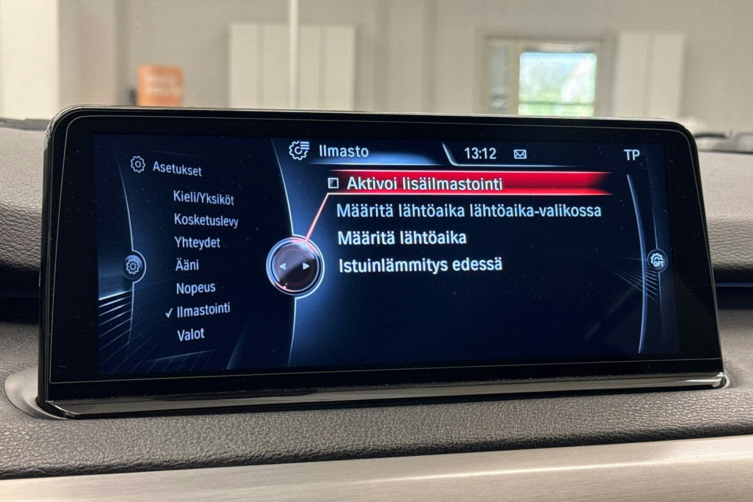 valkoinen BMW X5 2015 kuva 35.