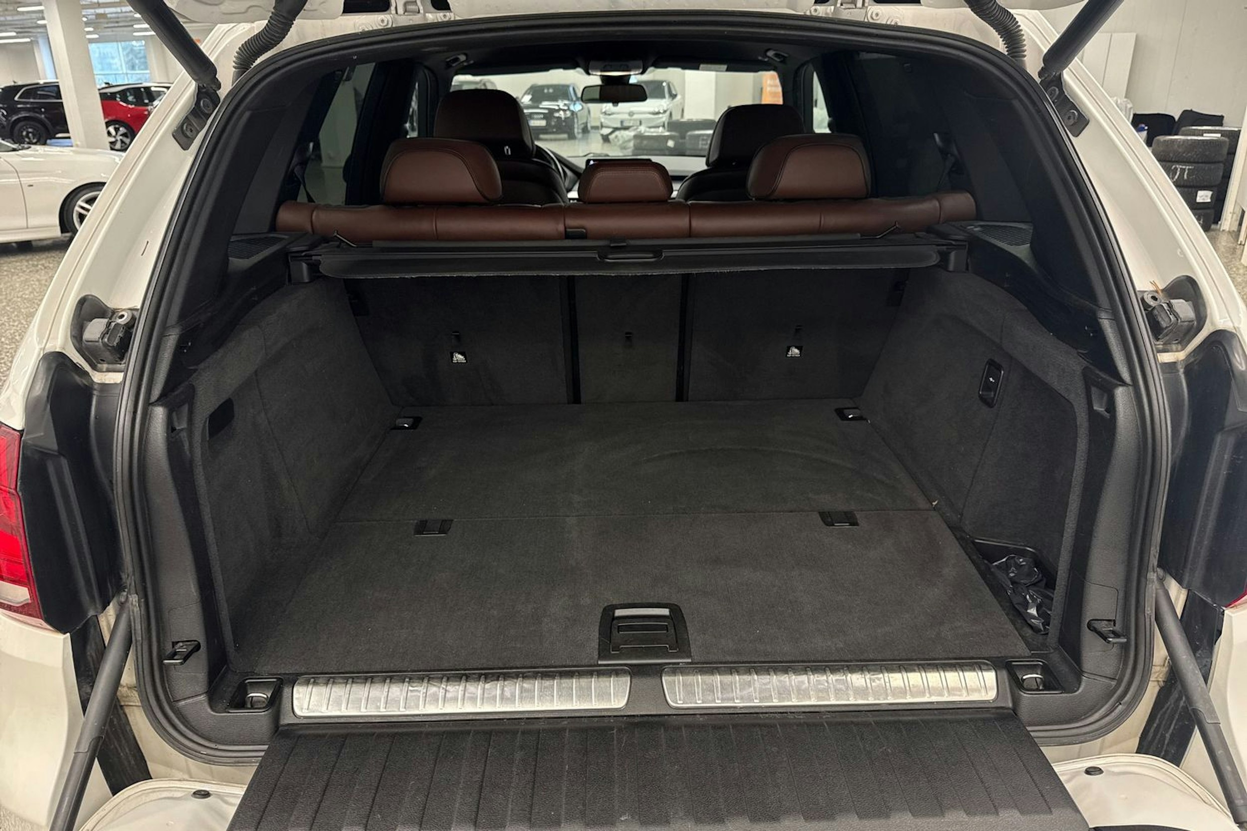 valkoinen BMW X5 2015 kuva 40.