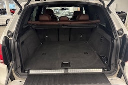 valkoinen BMW X5 2015 kuva 40.