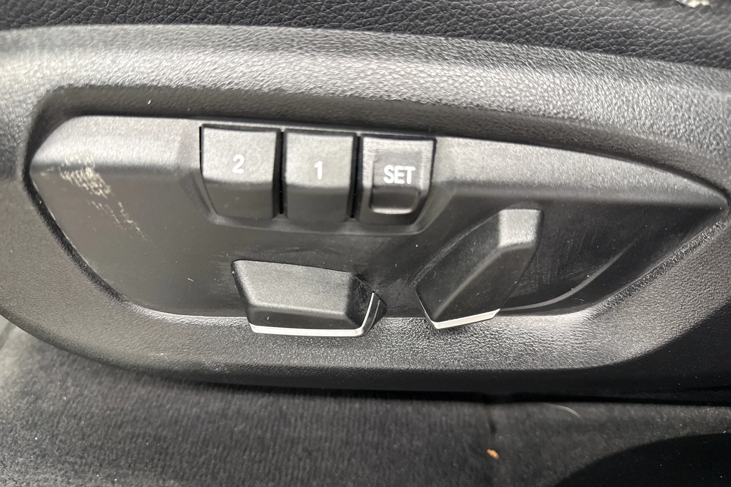 valkoinen BMW X5 2015 kuva 11.