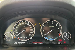 hopea BMW X5 2016 kuva 23.