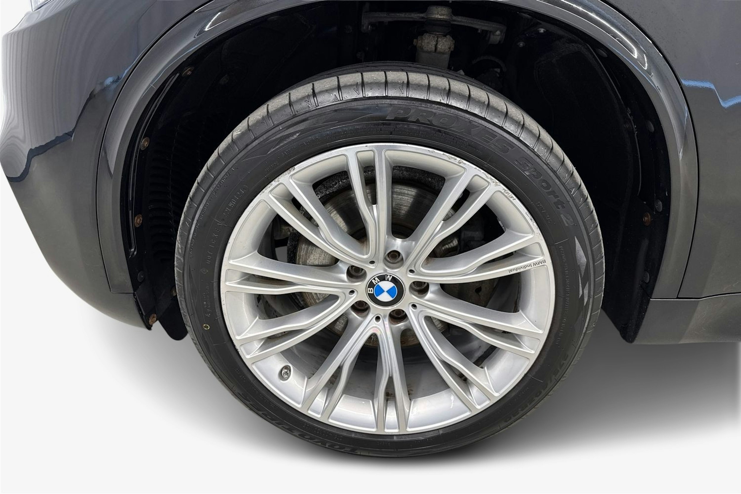 musta BMW X5 2016 kuva 11.