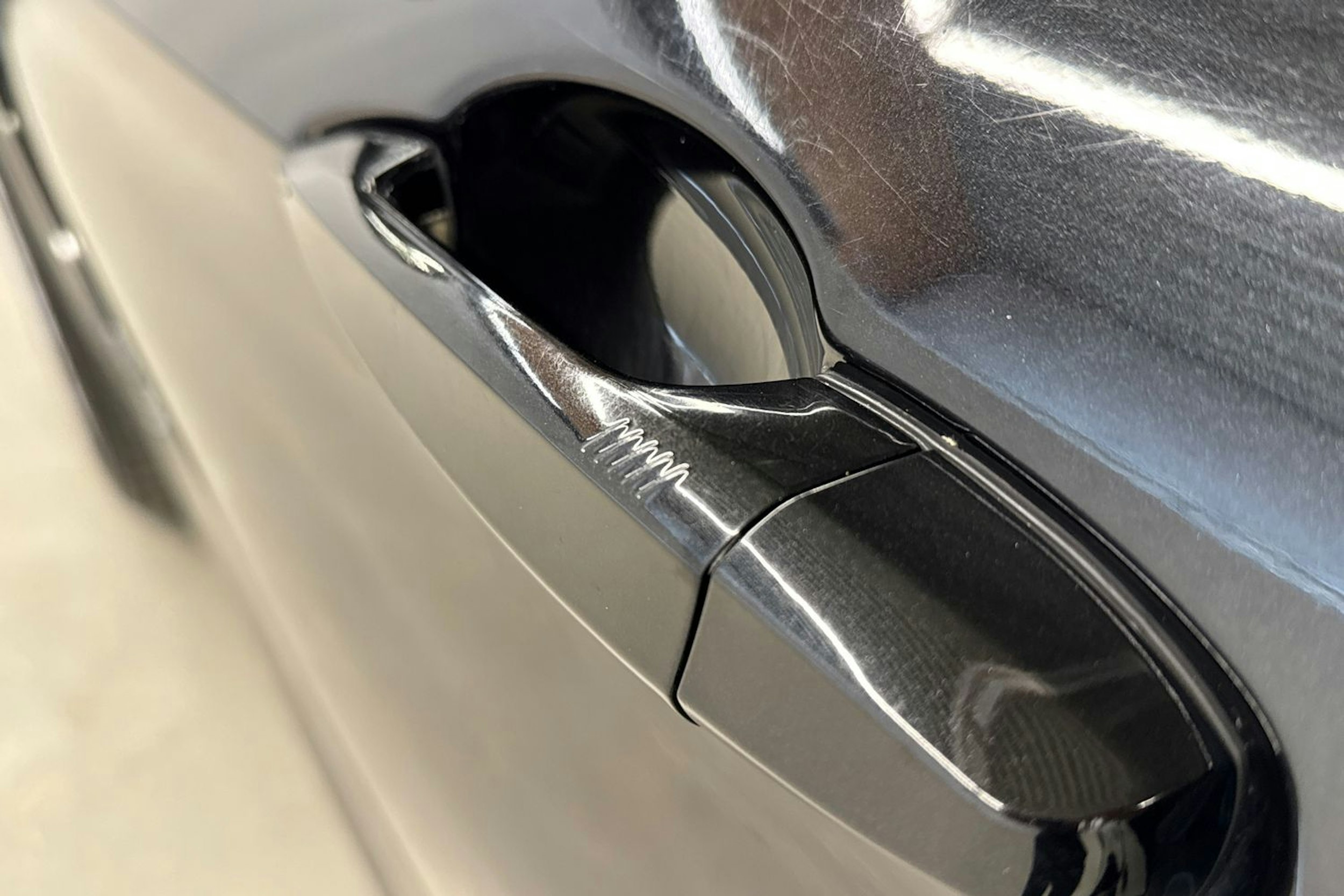 musta BMW X5 2016 kuva 16.