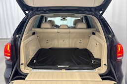 sininen BMW X5 2016 kuva 15.