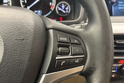sininen BMW X5 2016 kuva 21.