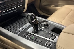 sininen BMW X5 2016 kuva 26.