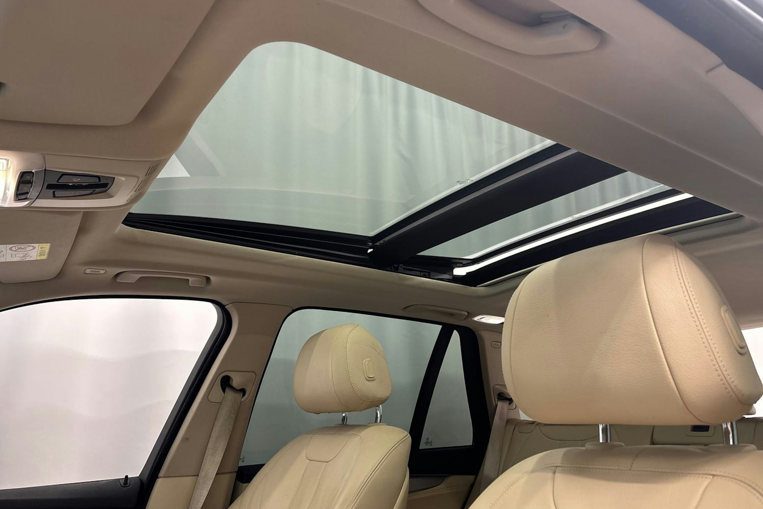 sininen BMW X5 2016 kuva 27.