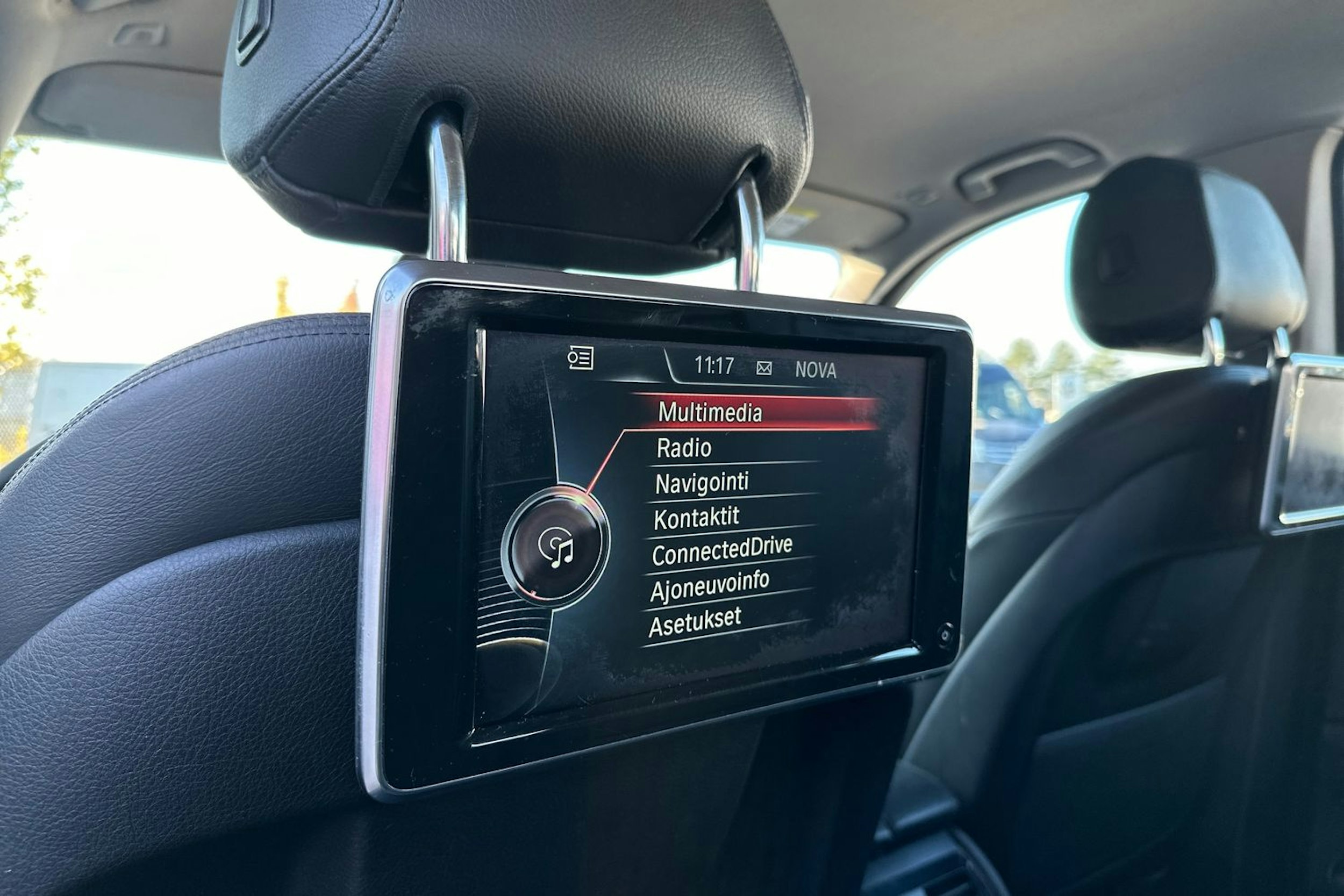 Harmaa BMW X5 2016 kuva 17.