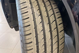 musta BMW X5 2016 kuva 13.