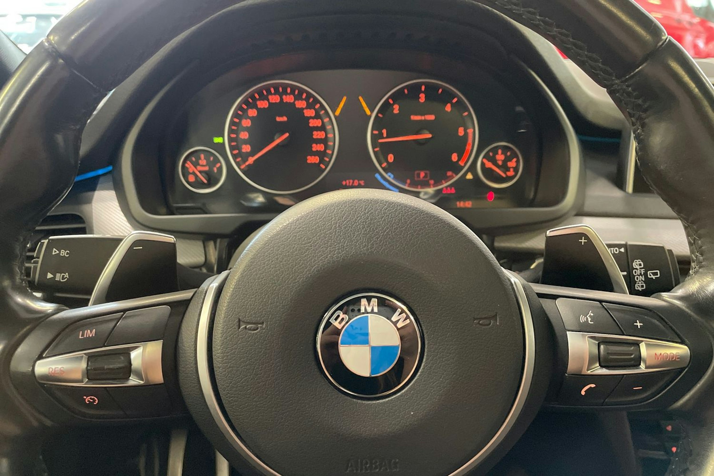 musta BMW X5 2016 kuva 15.