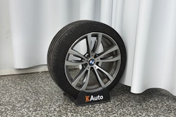 Musta BMW X5 2016 kuva 13.