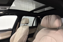 Musta BMW X5 2016 kuva 19.