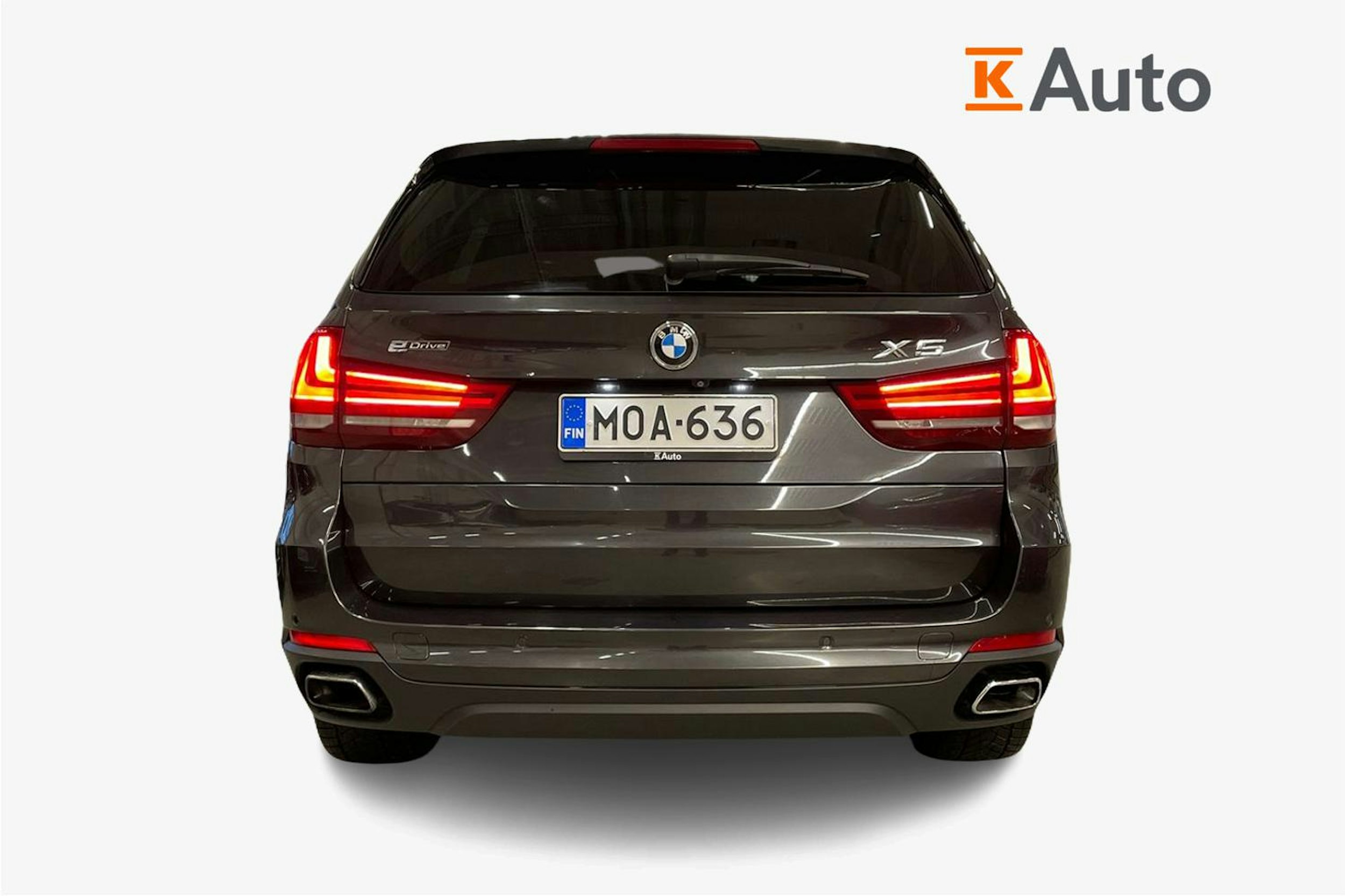 harmaa BMW X5 2016 kuva 3.