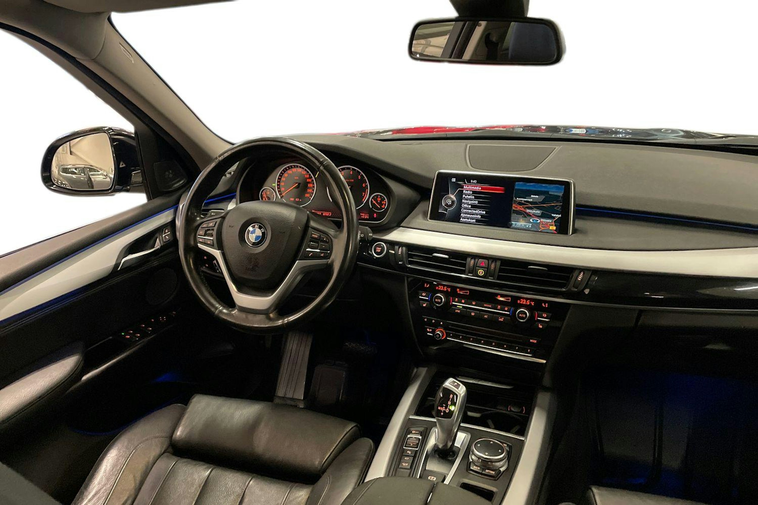 harmaa BMW X5 2016 kuva 9.