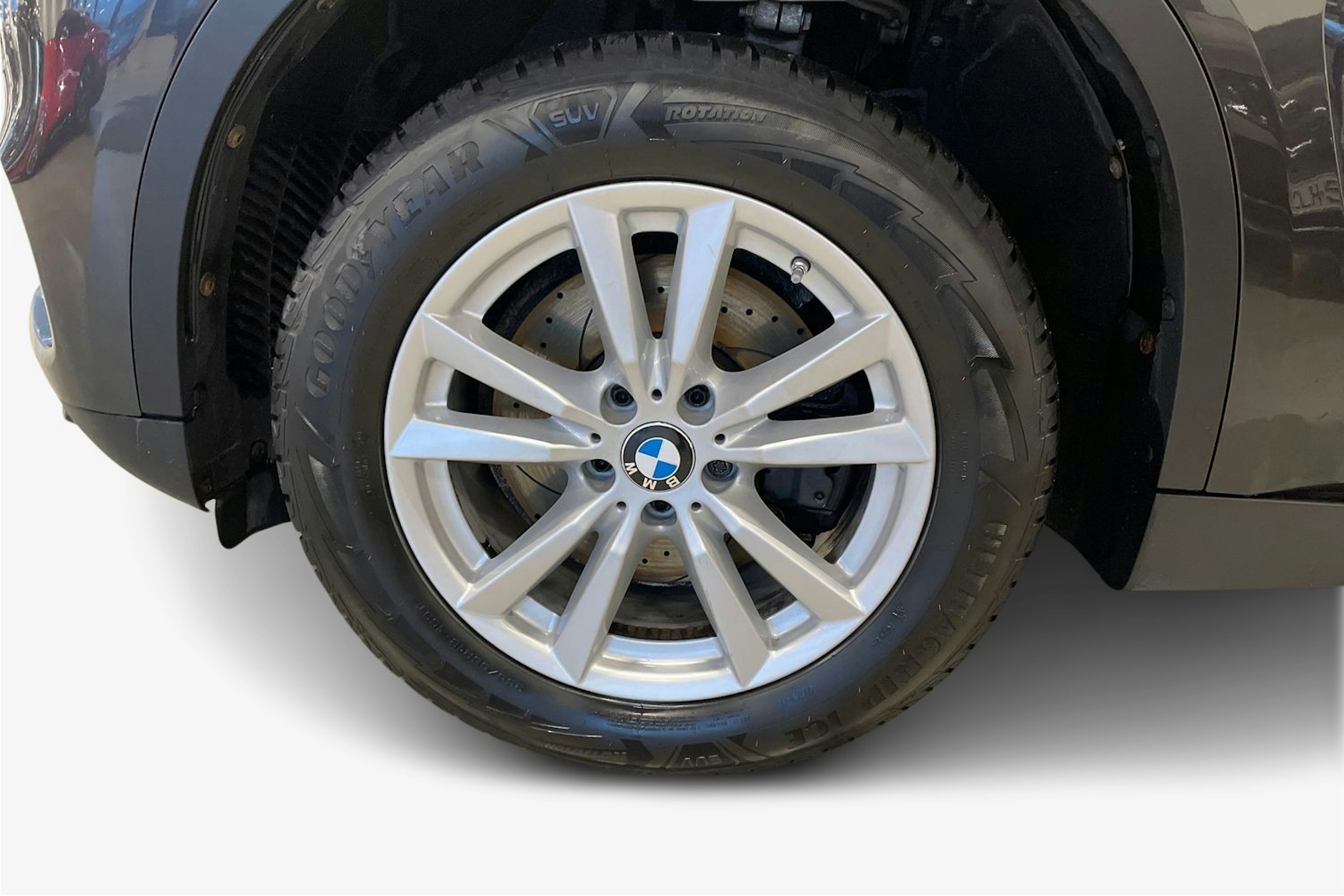 harmaa BMW X5 2016 kuva 11.