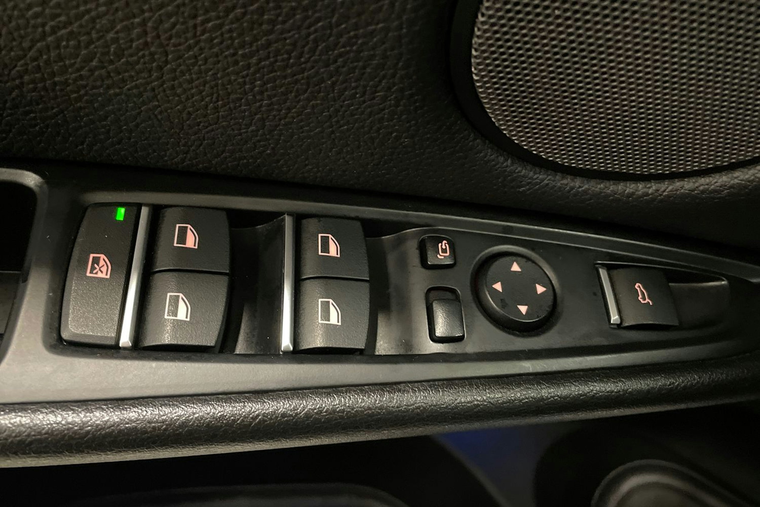 harmaa BMW X5 2016 kuva 32.