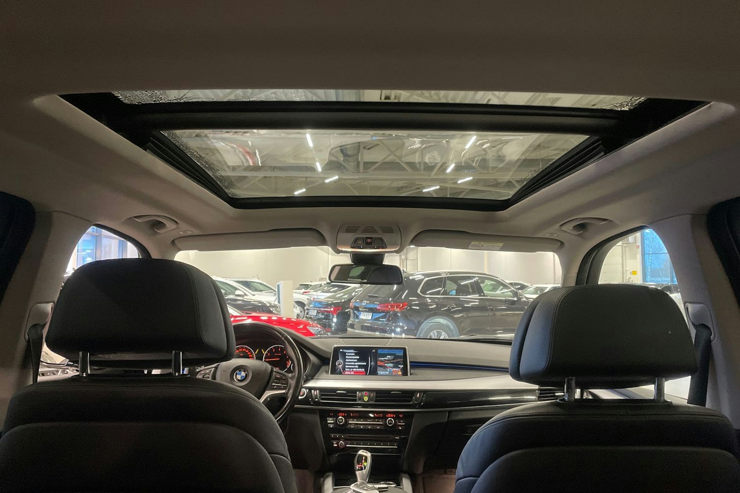 harmaa BMW X5 2016 kuva 34.